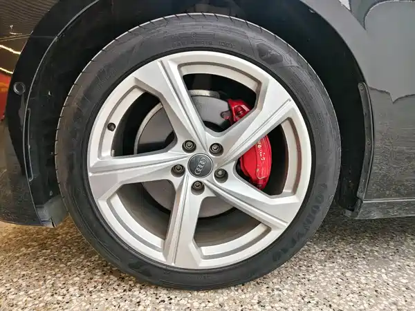 Audi A6L 2020