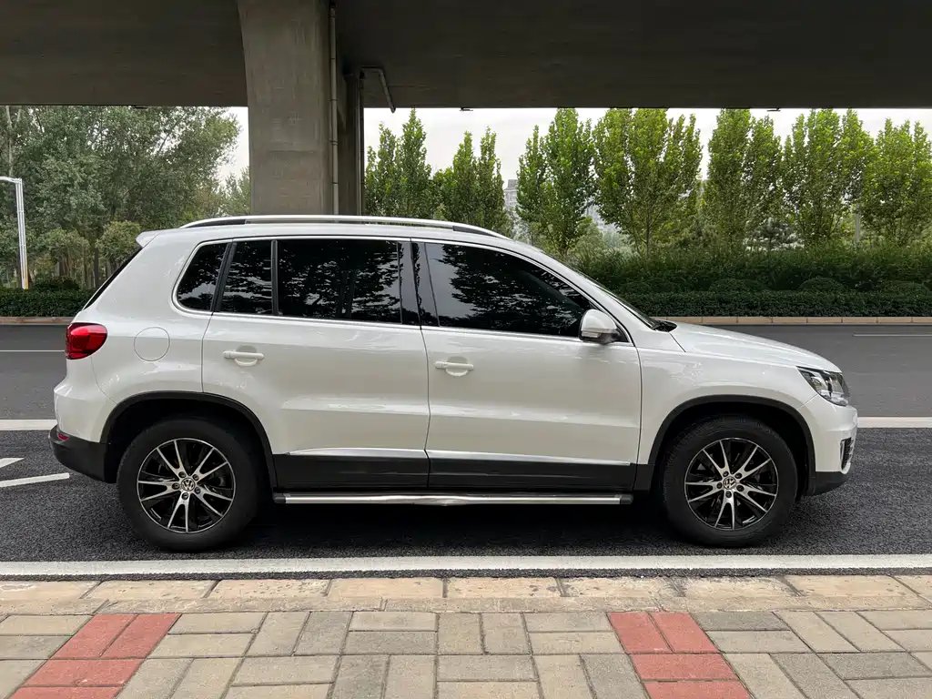 Volkswagen Tiguan 2016 — фото 31