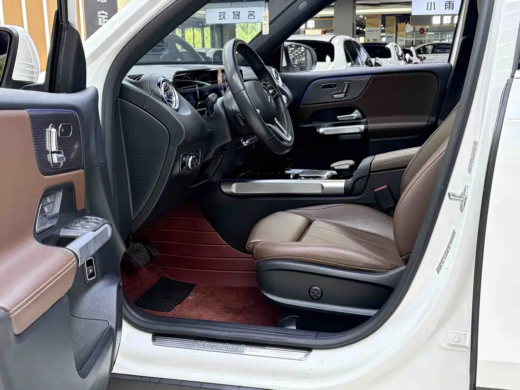 Mercedes-Benz GLB 2021
