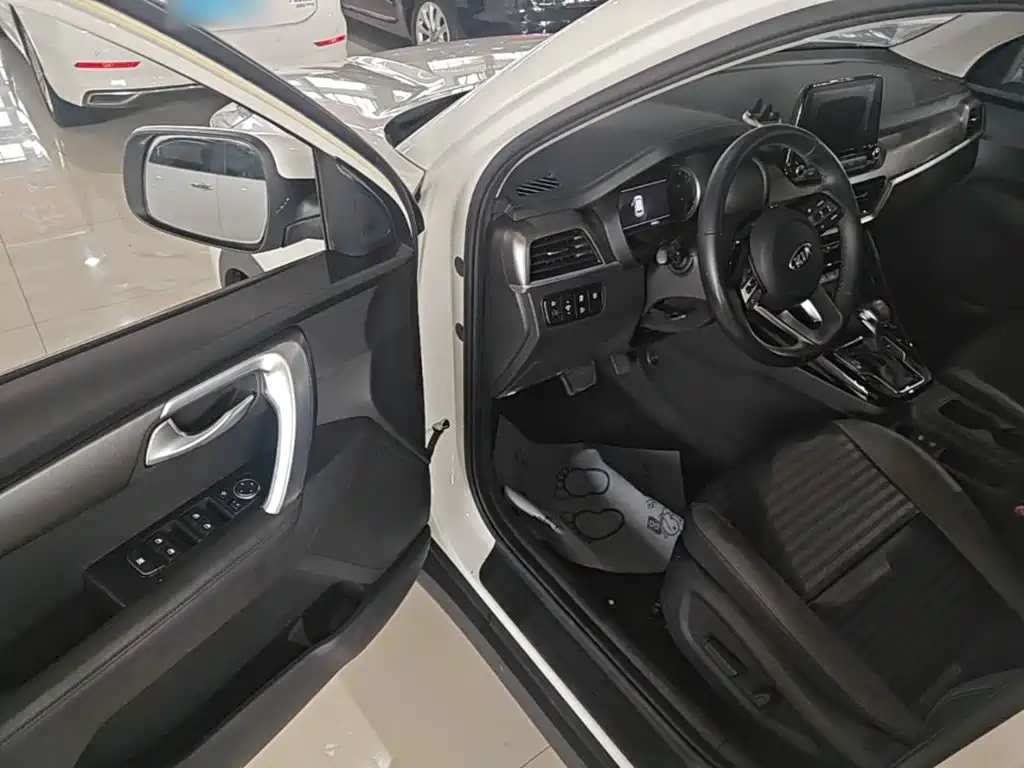 Kia Sportage 2018 — фото 16