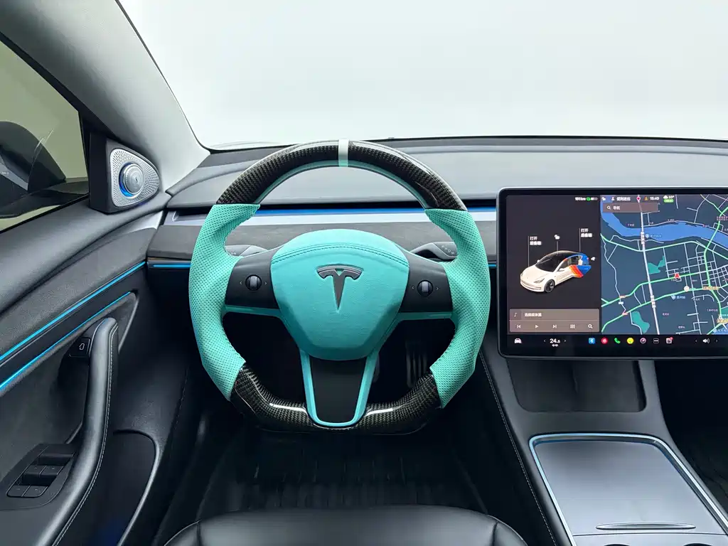 Tesla Model 3 2021 — фото 13