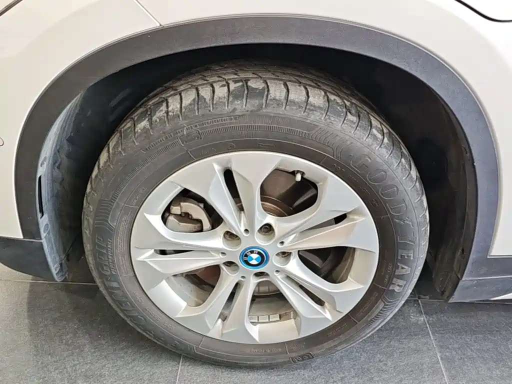 BMW X1 New Energy 2020 — фото 23
