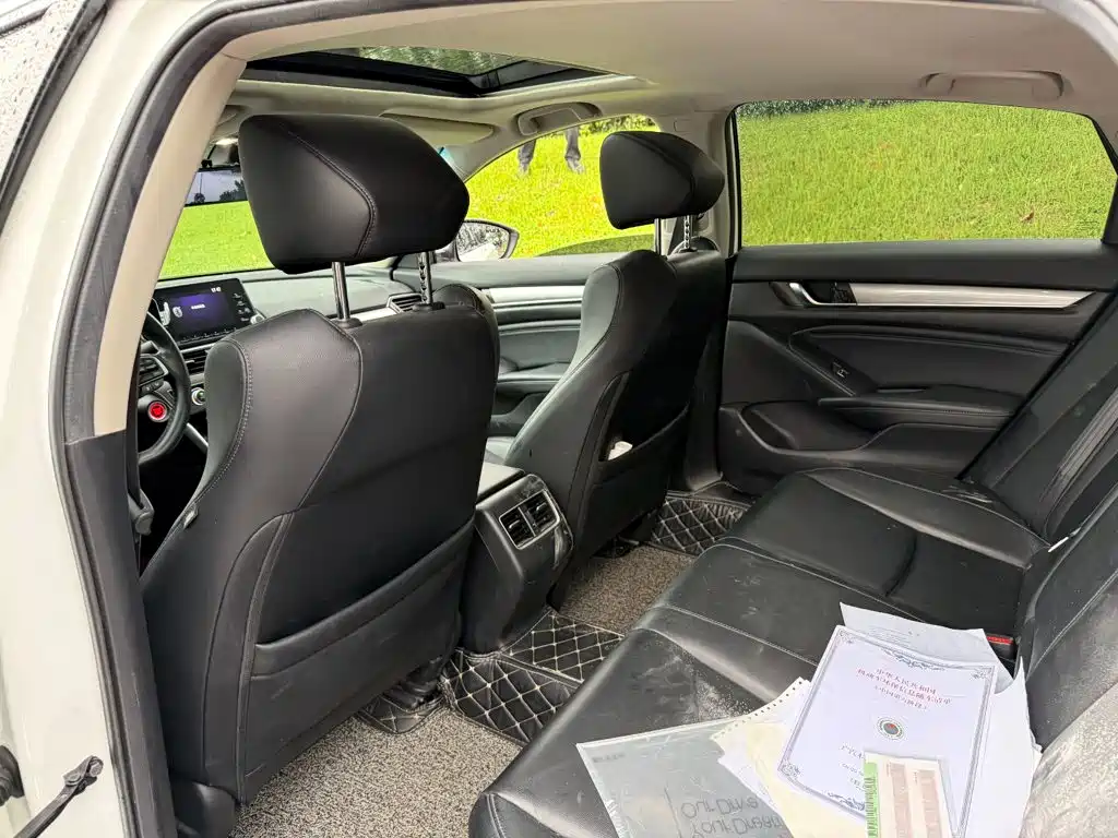 Honda Accord 2020 — фото 11
