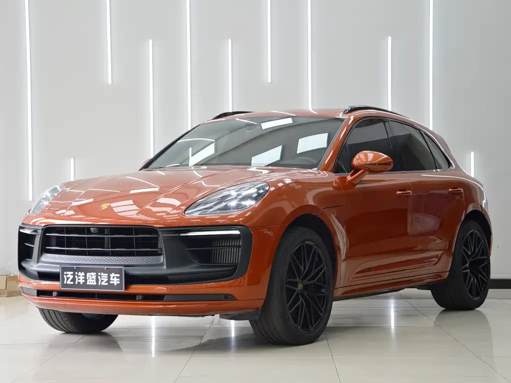 Porsche Macan 2023 — фото 1