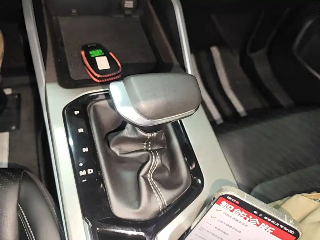 Geely Emgrand 2023 — фото 14