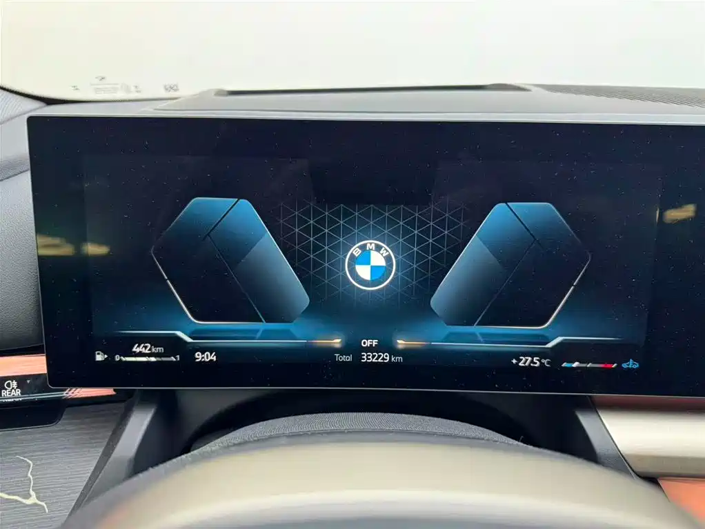 BMW 5 Series 2024 — фото 12