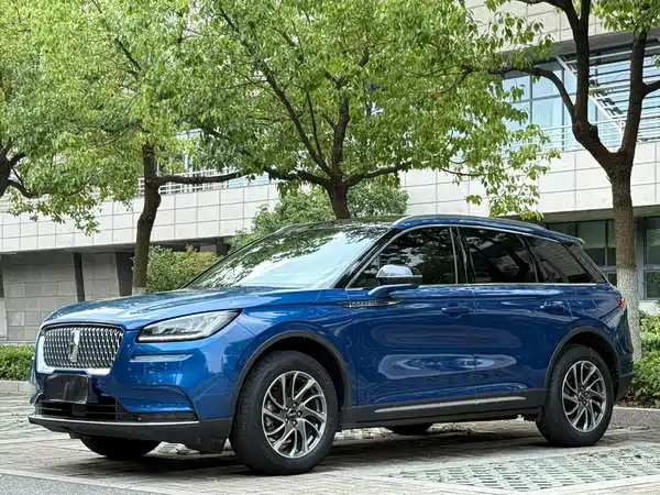 Lincoln Corsair 2021