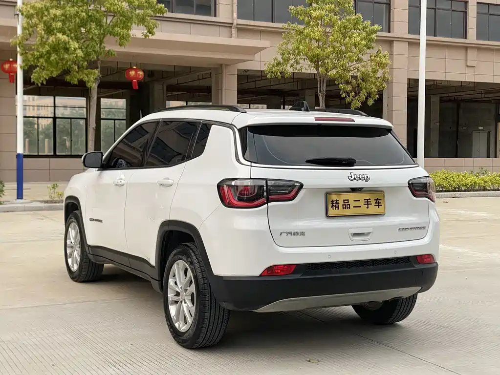 Jeep Compass 2021 — фото 7