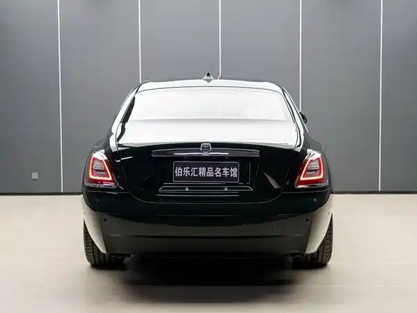 Rolls-Royce Ghost 2023