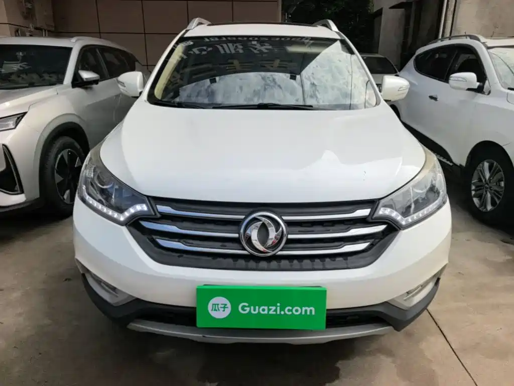 Dongfeng Fengshen AX7 2015 — фото 3