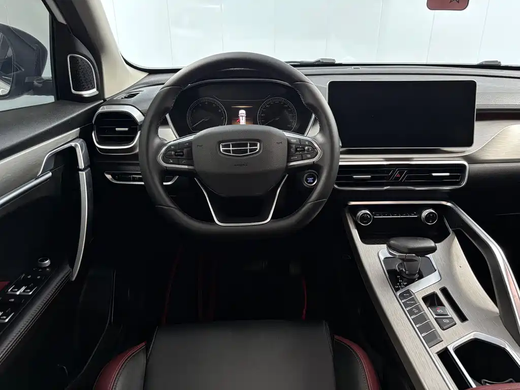 Geely Binyue 2022