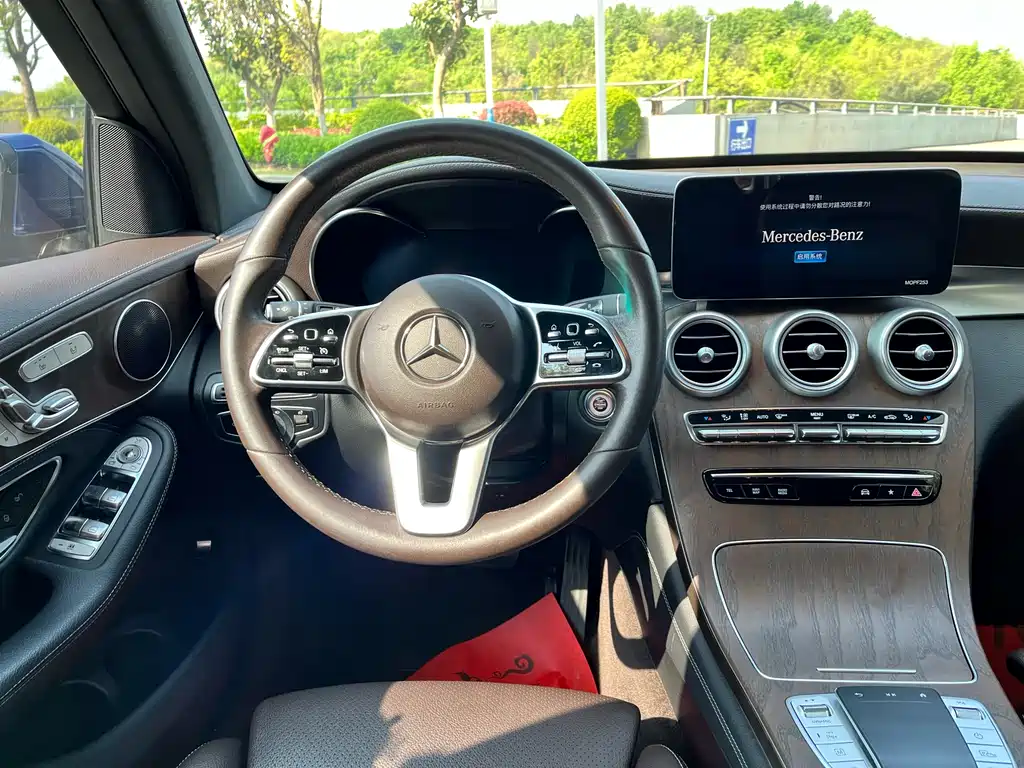 Mercedes-Benz GLC 2020 — фото 8
