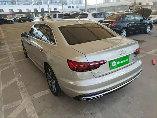 Audi A4L 2021
