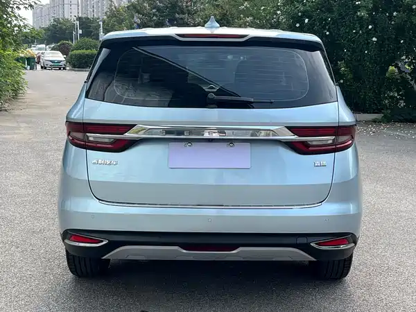 Geely Jiaji 2020