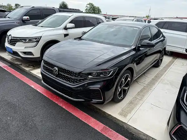 Volkswagen Passat 2022
