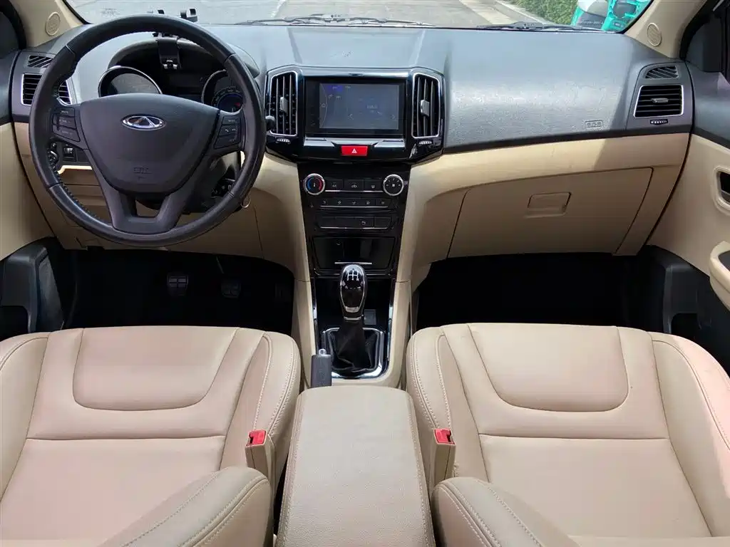 Chery E3 2015 — фото 10