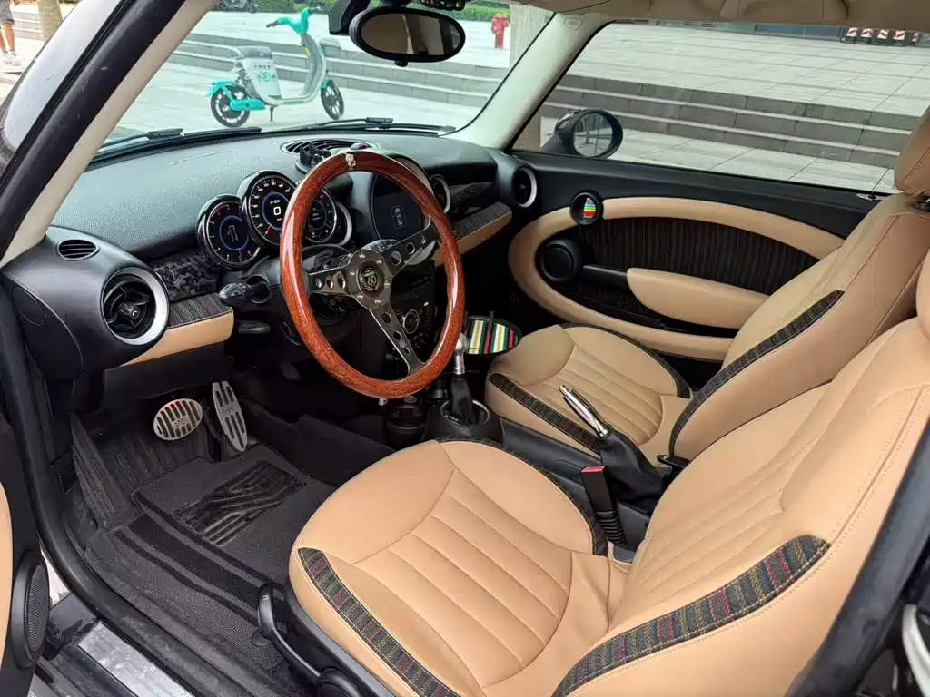 MINI Clubman 2013 — фото 11