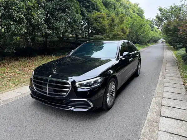 Mercedes-Benz S-Class 2023