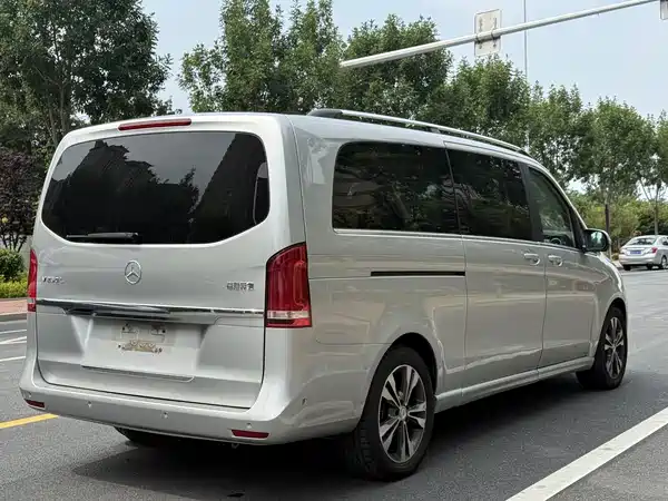 Mercedes-Benz V-Class 2016