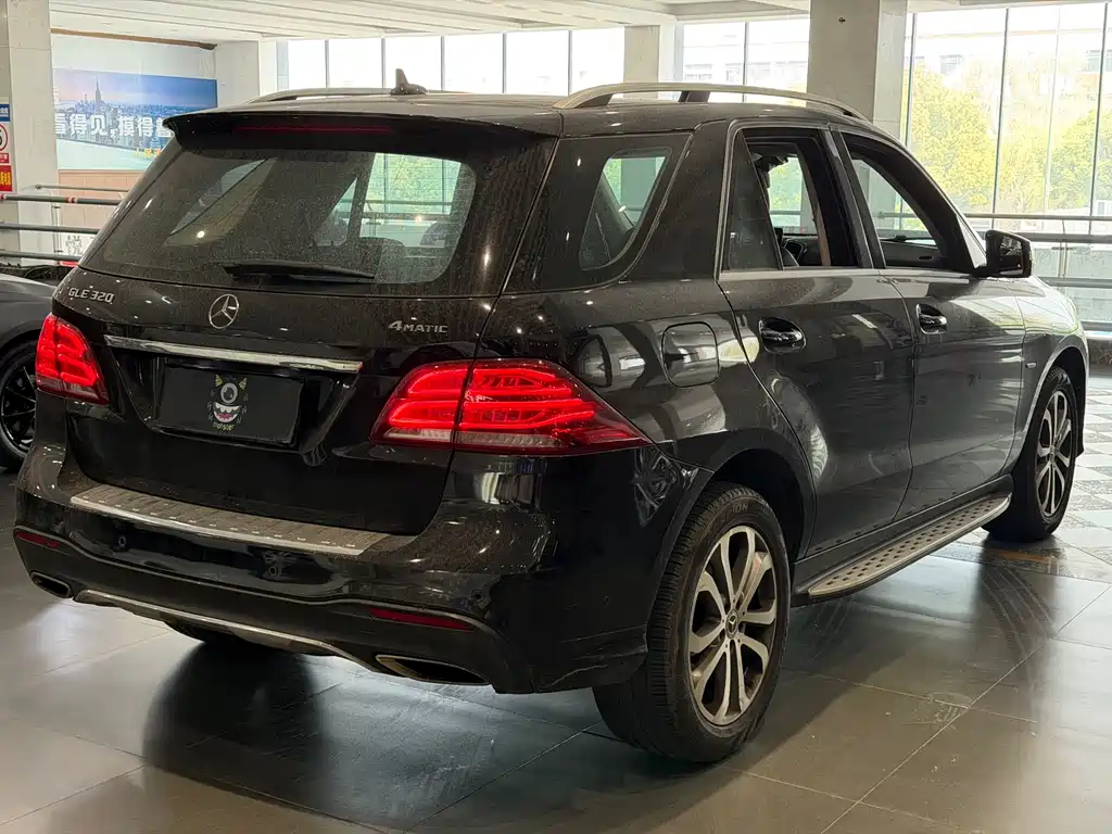 Mercedes-Benz GLE 2018 — фото 4