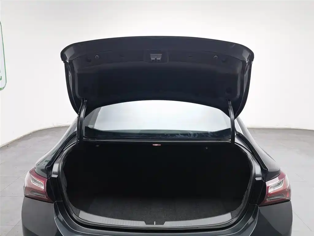 Chevrolet Malibu XL 2019 — фото 16