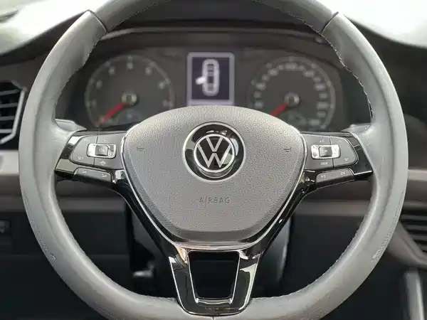 Volkswagen Bora 2021