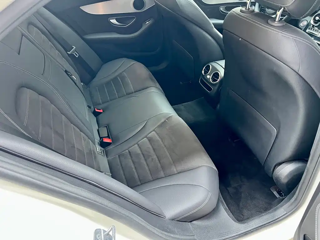 Mercedes-Benz C-Class 2019 — фото 35