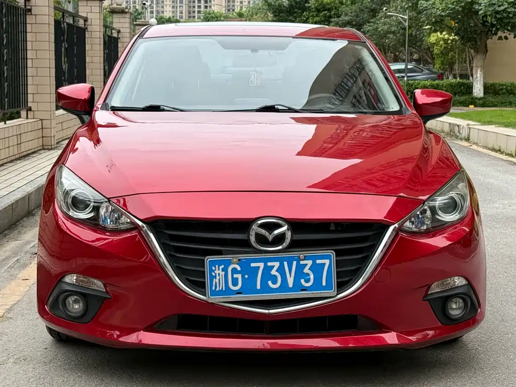 Mazda 3 Angkesela 2015