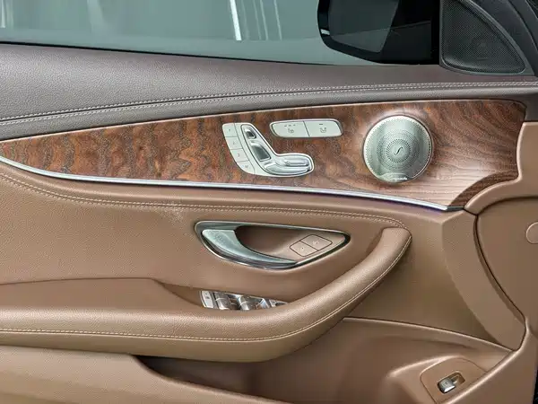 Mercedes-Benz E-Class 2023
