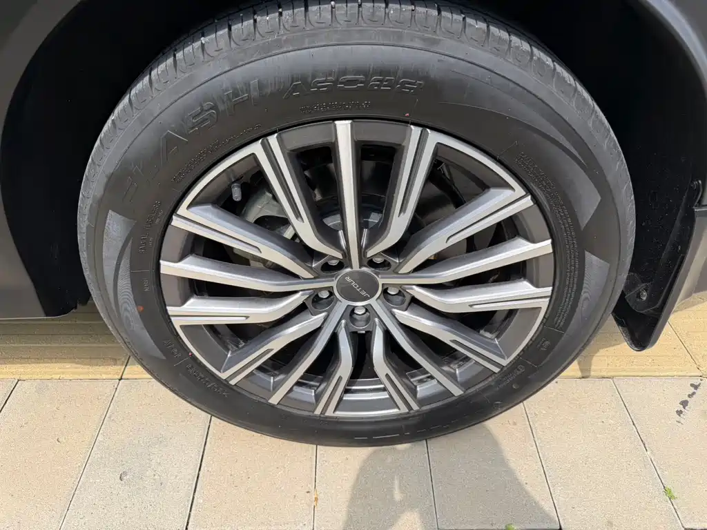Jetour X70 PLUS 2023