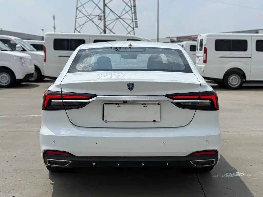 Roewe i6 MAX New Energy 2021 — фото 5