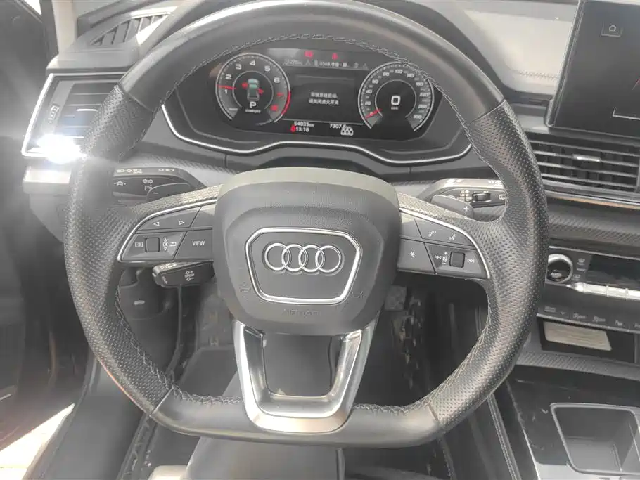 Audi Q5L 2022 — фото 15
