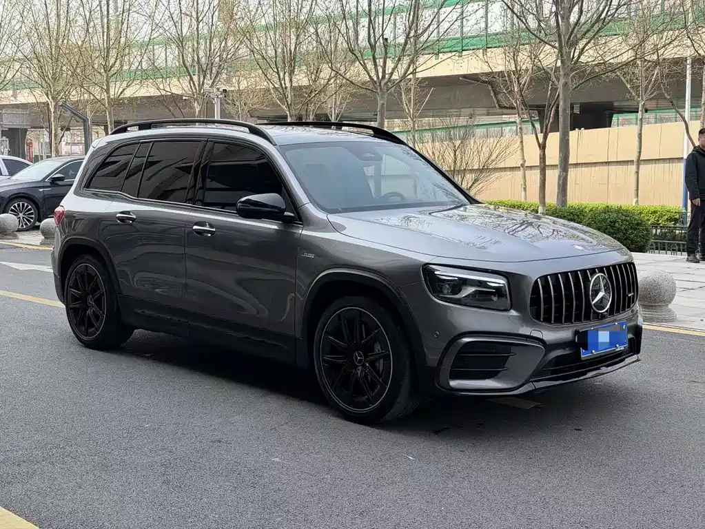 Mercedes-Benz GLB AMG 2025 — фото 3