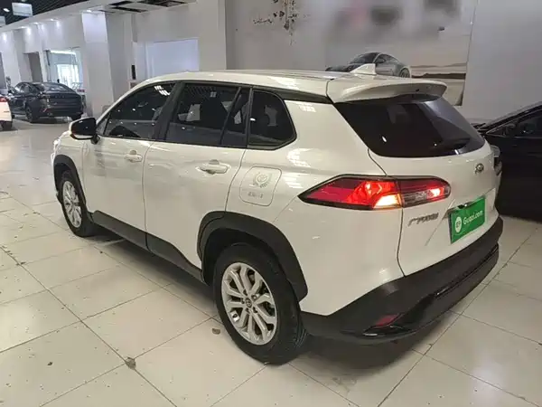 Toyota Frontlander 2024