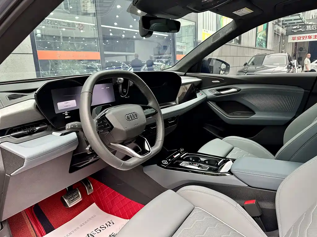 Audi Q6L e-tron 2025 — фото 7