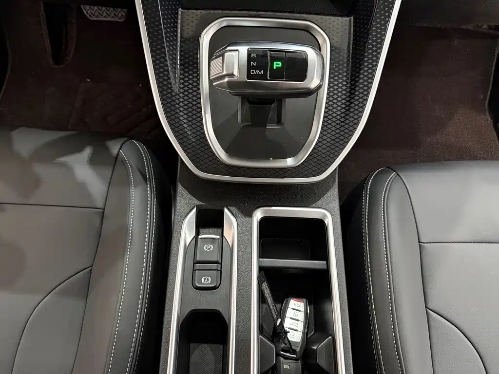 Haval M6 2023 — фото 15
