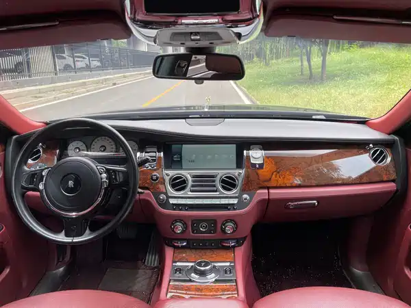 Rolls-Royce Ghost 2014