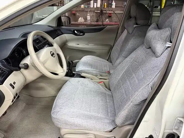 Nissan Tiida 2011