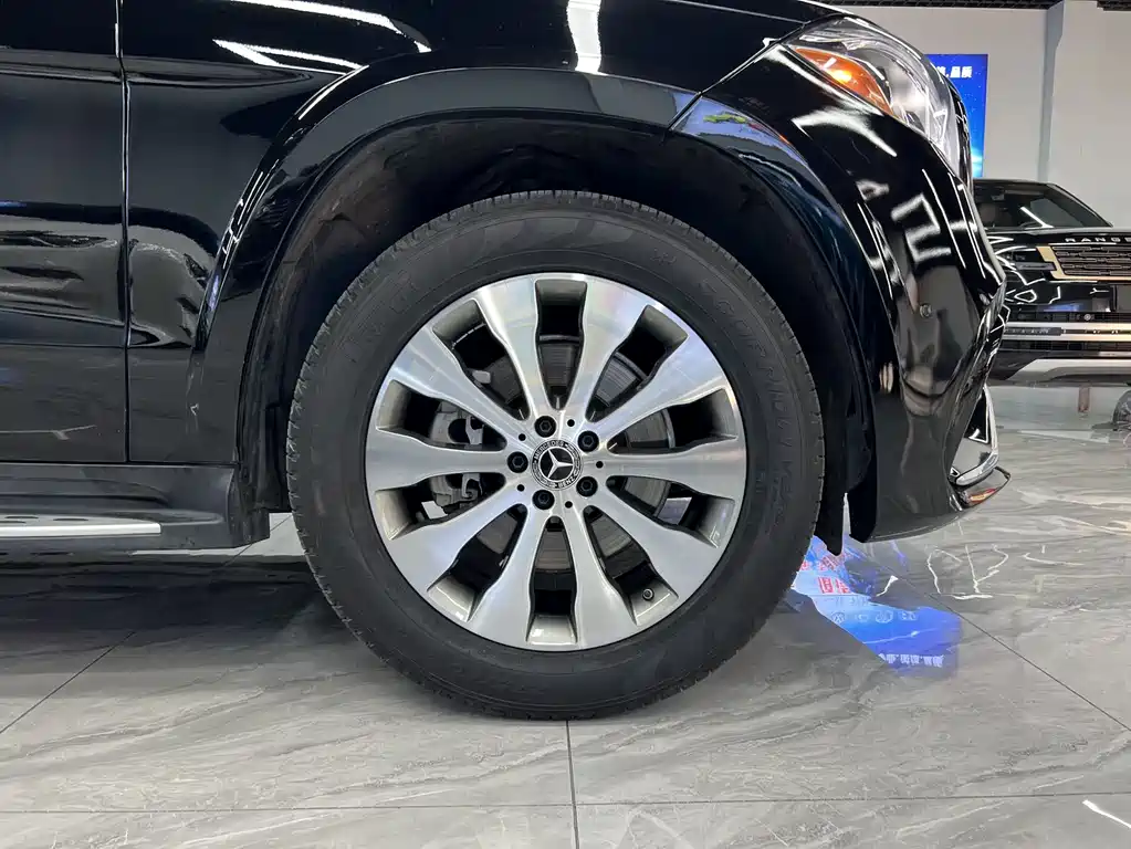 Mercedes-Benz GLS 2019 — фото 18