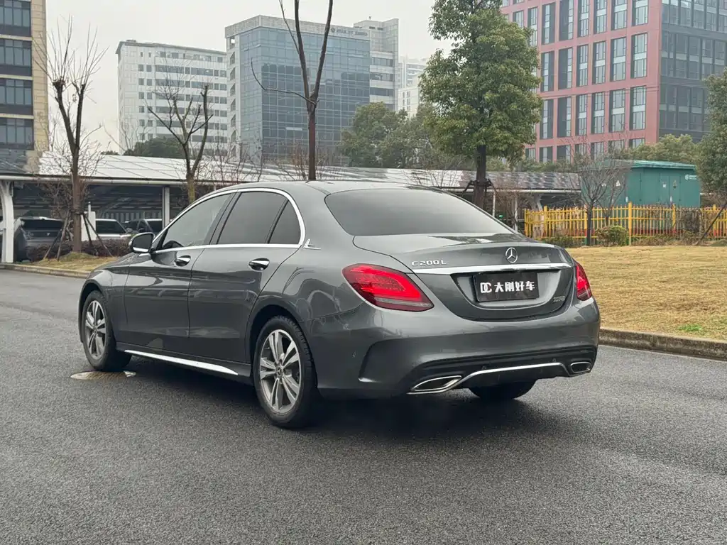 Mercedes-Benz C-Class 2020