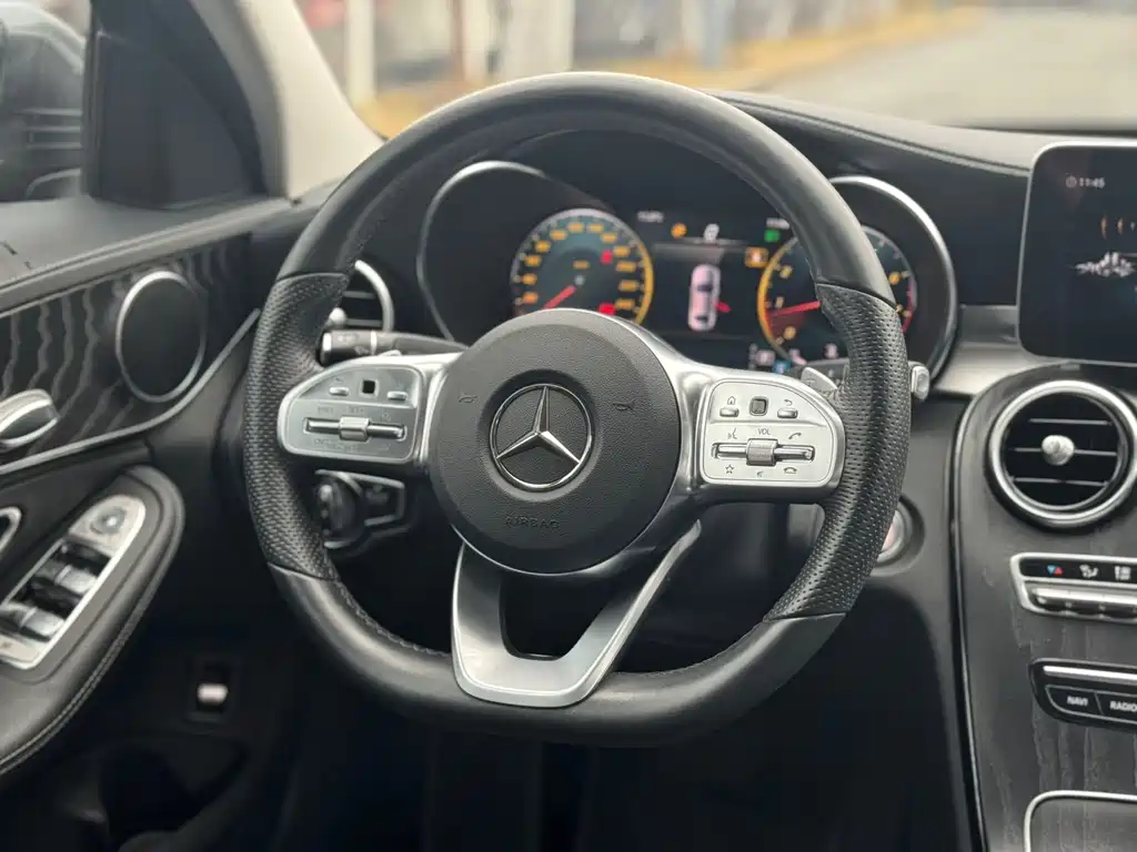 Mercedes-Benz C-Class 2020 — фото 21