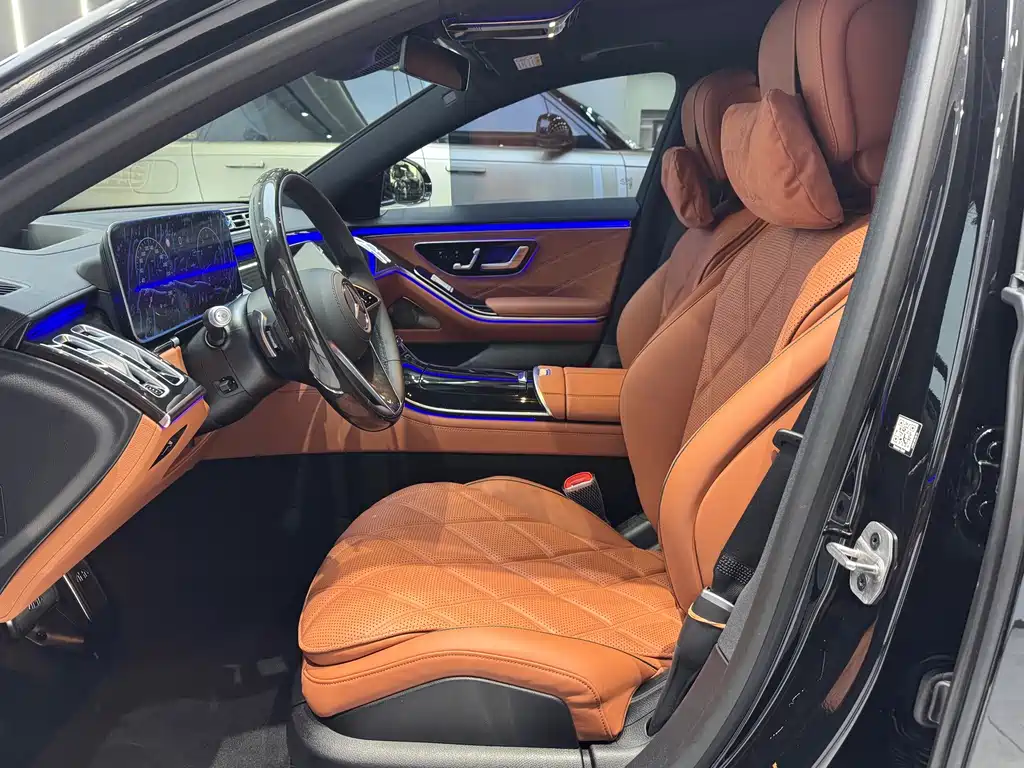 Mercedes-Benz Maybach S-Class 2025
