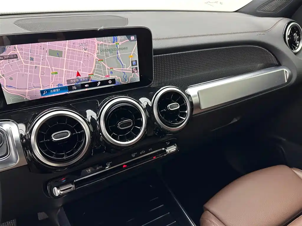 Mercedes-Benz GLB 2020 — фото 14