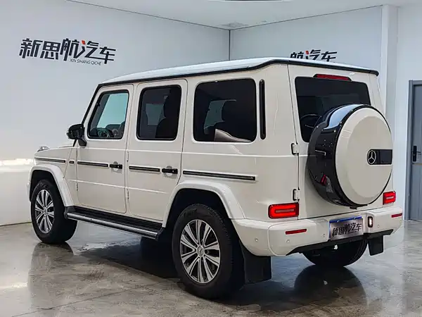 Mercedes-Benz G-Class 2024