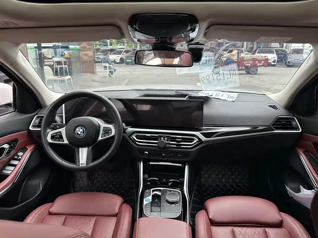 BMW i3 2024 — фото 13