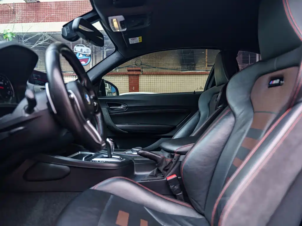 BMW M2 2019 — фото 16