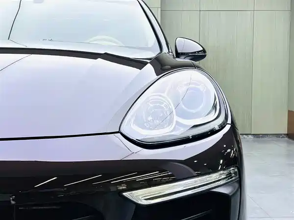Porsche Cayenne 2015