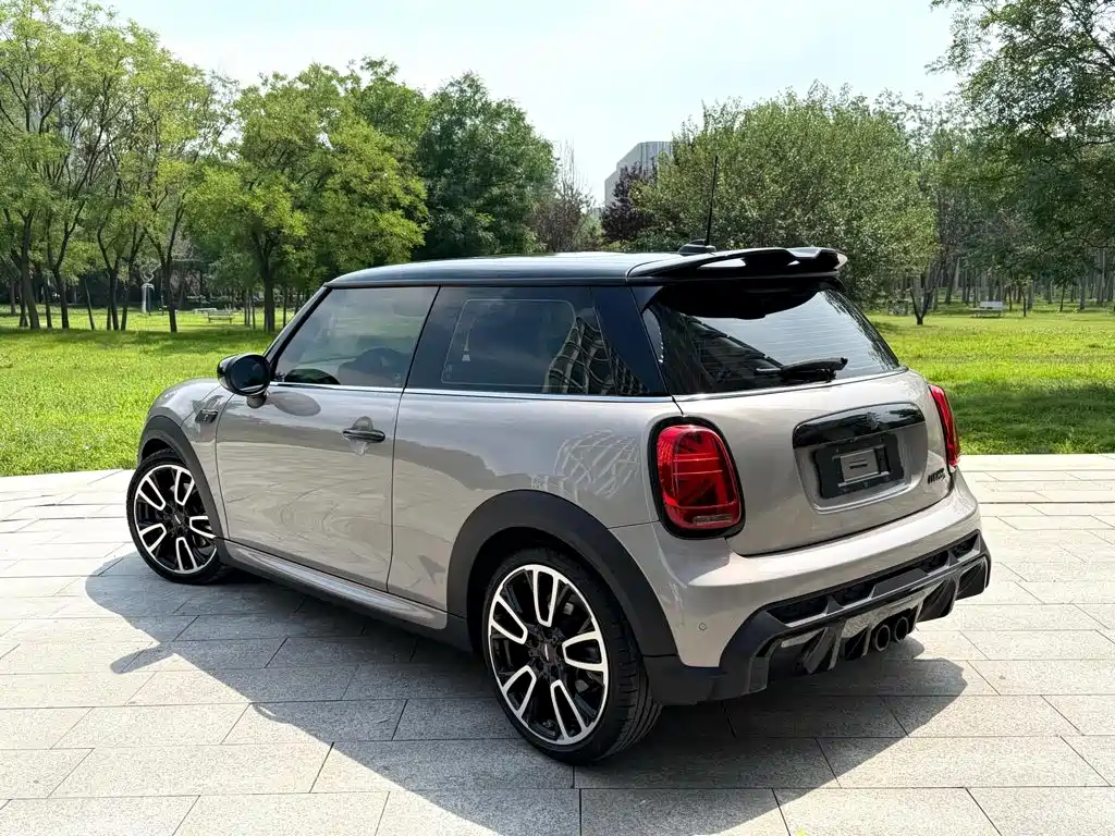 MINI MINI 2021