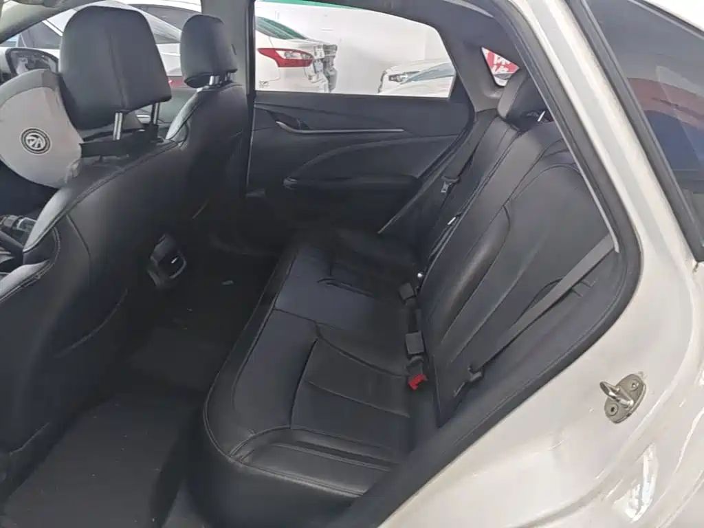 Buick Excelle 2019 — фото 17