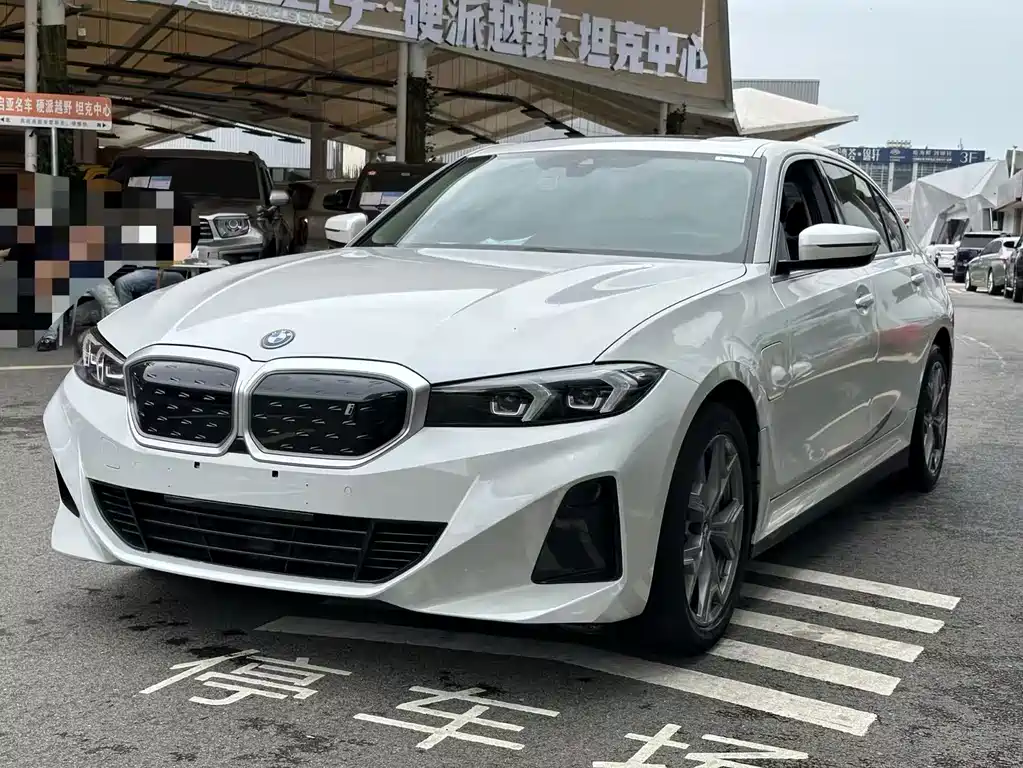 BMW i3 2024 — фото 1